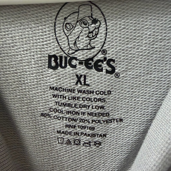 Buc-ee's Gray Sweatshirt with Colorful Sleeves - Picture 4 of 6